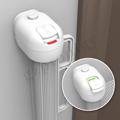 OEM Lichtgewicht Verlengbaar Openlucht Intrekbaar Mesh Pet Gate For Stairs