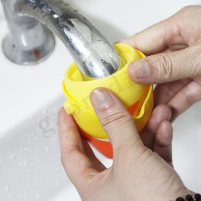 Het leuke Duck Shape Plastic Kids Facuet-Gebruik van Kithcen van de Vergrotingsbadkamers