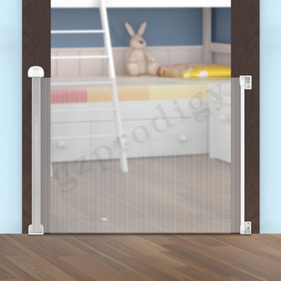 Huisdiervriendelijke Double Lock System Rolling Mesh Gates voor babyveiligheid