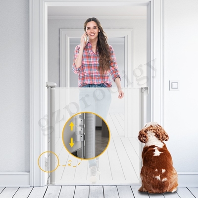 Binnen Openluchthuisdierenpoort Intrekbaar Mesh Gate For Stairs